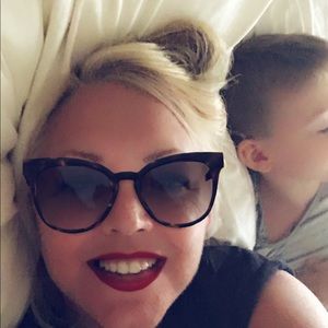 Meet your Posher, Kelly